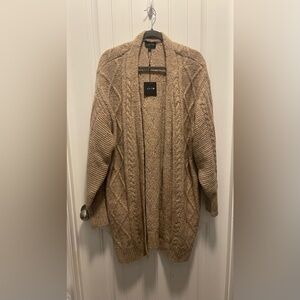 Joe’s 
Women’s Cable Knot Sweater 
Size XL 
NWT